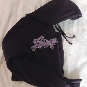 AEROPOSTALE Sweatshirt. Soft feel and purple color